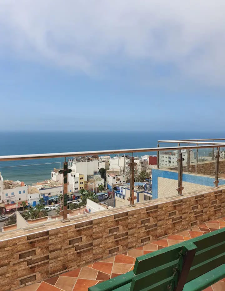 Perchoir Sur la Mer à Taghazout – Grand Appartement 8-10 Voyageurs & Terrasse — Taghazout, Maroc