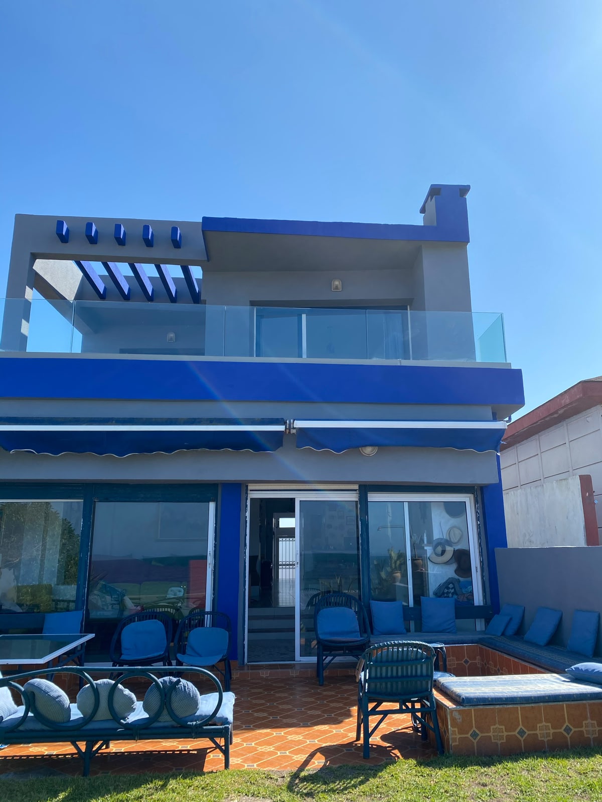 Front de Mer Elite Somptueuse Villa Pieds dans l'Eau avec Terrasse Panorama Océan – Bouznika — photo