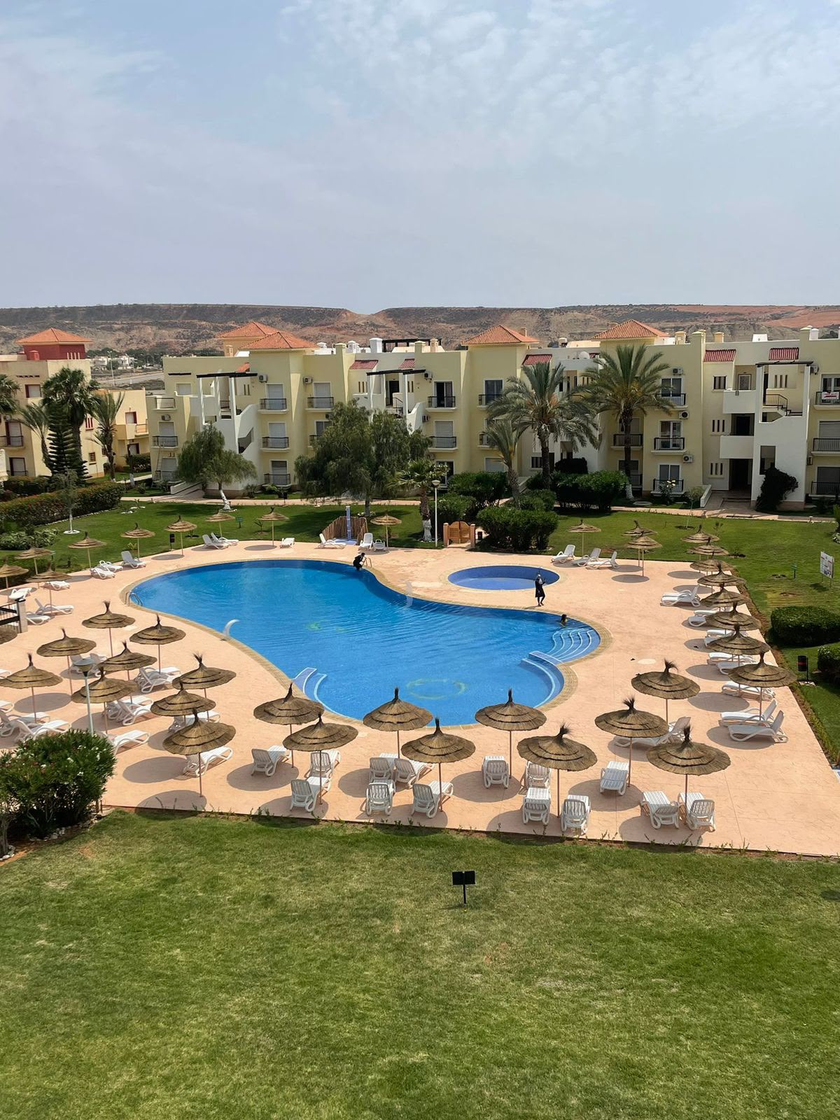Location Vacances Saïdia – Appartement Vue Piscine avec 3 Climatiseurs Proche Plage — Agadir, Maroc