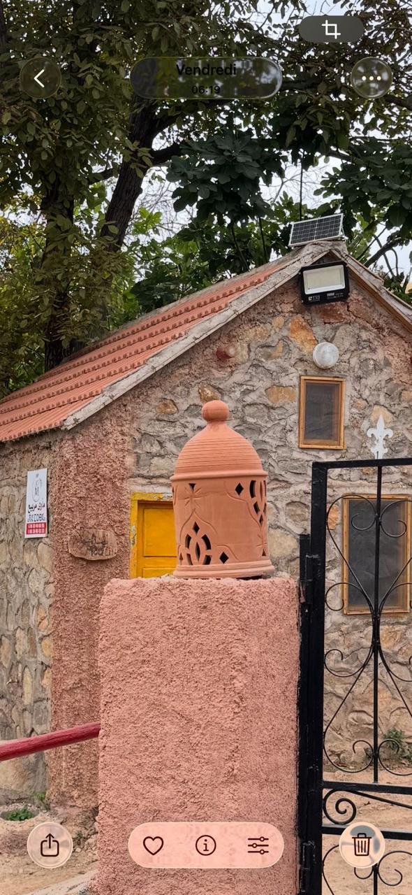 Bungalow de Charme INNA – Zellige de Fès, Jardin Verdoyant & Petit-Déjeuner Bio Inclus — photo