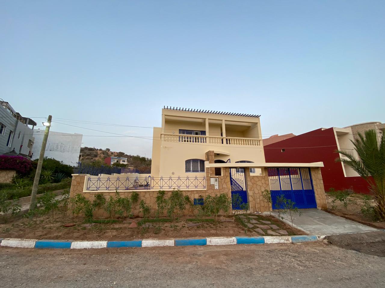 Superbe Villa à etage – 2 min Plage, Proche Golf & Taghazout (Arrivée Autonome) — Imi Ouaddar, Maroc