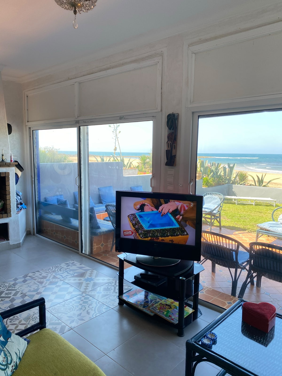 Front de Mer Elite Somptueuse Villa Pieds dans l'Eau avec Terrasse Panorama Océan – Bouznika — Bouznika, Maroc