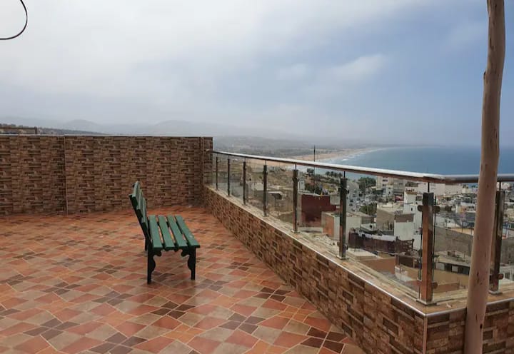 Appartement Spacieux (10 Voyageurs) – Terrasse Panoramique Vue Mer & Ville taghazout — Taghazout, Maroc
