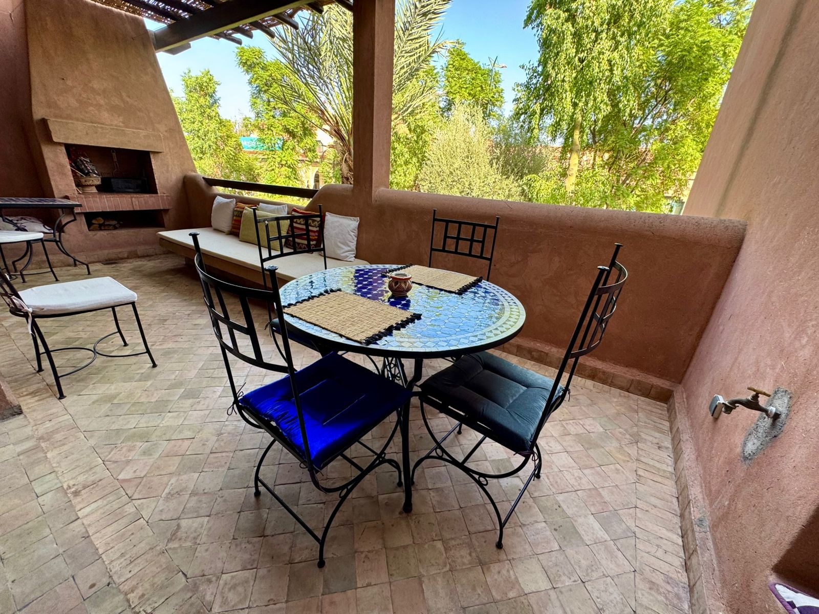 Havre de Paix au Cœur de zone touristique Marrakech – Suite King, Terrasse Barbecue & 3 Piscines — photo